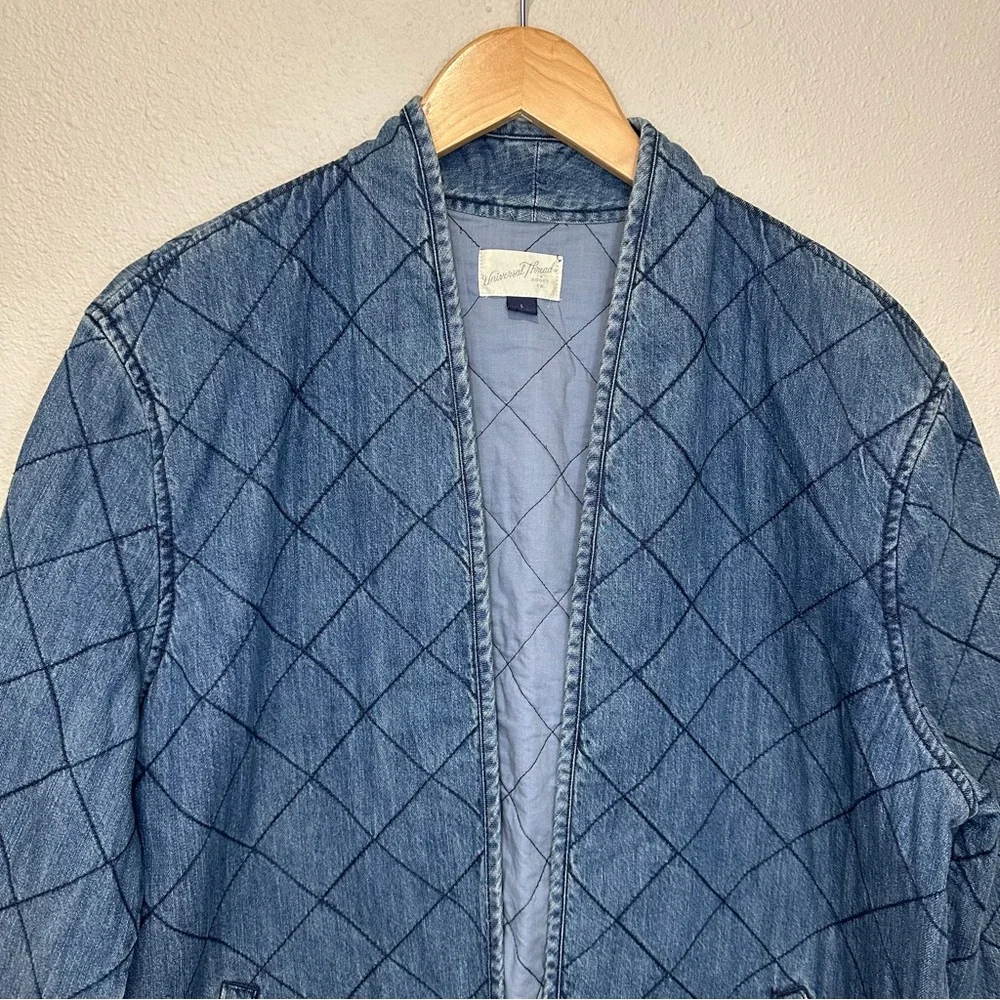 Universal Threads Open Front Quilted Denim Jacket - Picture 4 of 9
